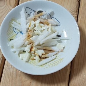 大根とチーズのサラダ